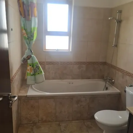 Top Floor 1 Bdrm Aprtrmnt 公寓 Dromolaxia