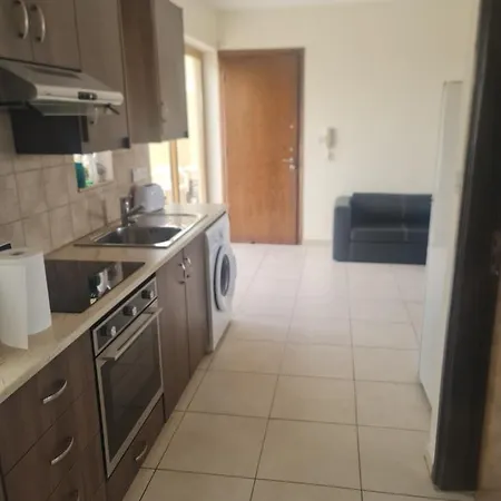 Top Floor 1 Bdrm Aprtrmnt 公寓 Dromolaxia