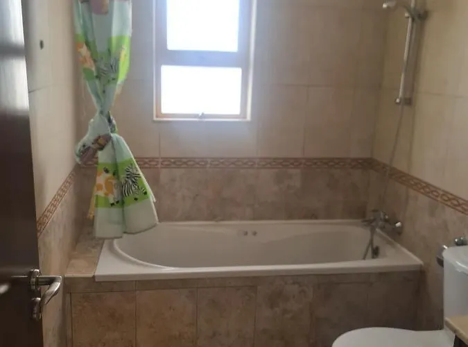 Top Floor 1 Bdrm Aprtrmnt Апартаменты Dromolaxia