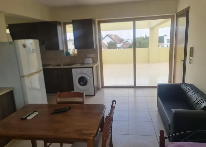 Top Floor 1 Bdrm Aprtrmnt * Dromolaxia