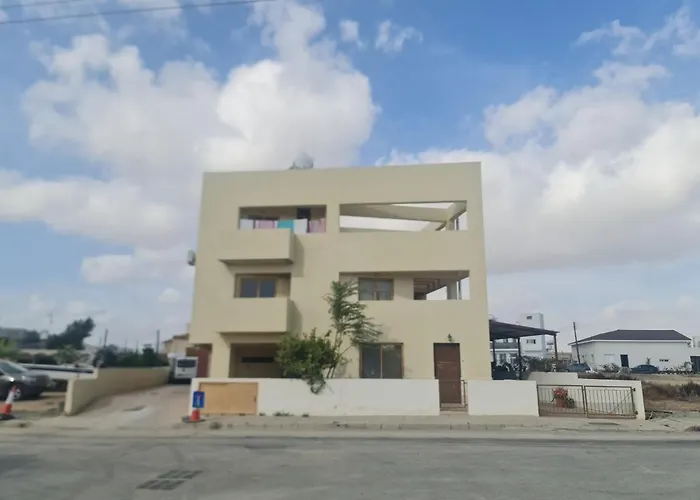 Top Floor 1 Bdrm Aprtrmnt Lägenhet